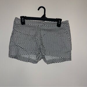 H&M White And Black Geometric Chino Womens 6 Shorts Preppy